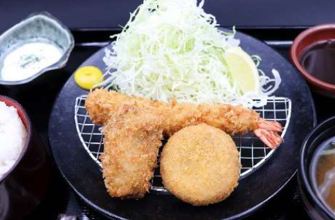 ミックスフライ定食