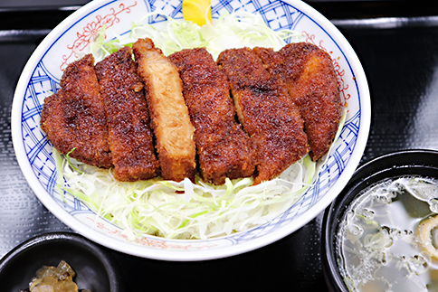 牛若丸 福島市 信夫山迎賓館 和食くろ沢